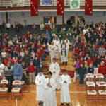 ‘What does your billboard say?’ priest asks students at Mass