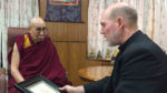 Dalai Lama receives Pacem in Terris award