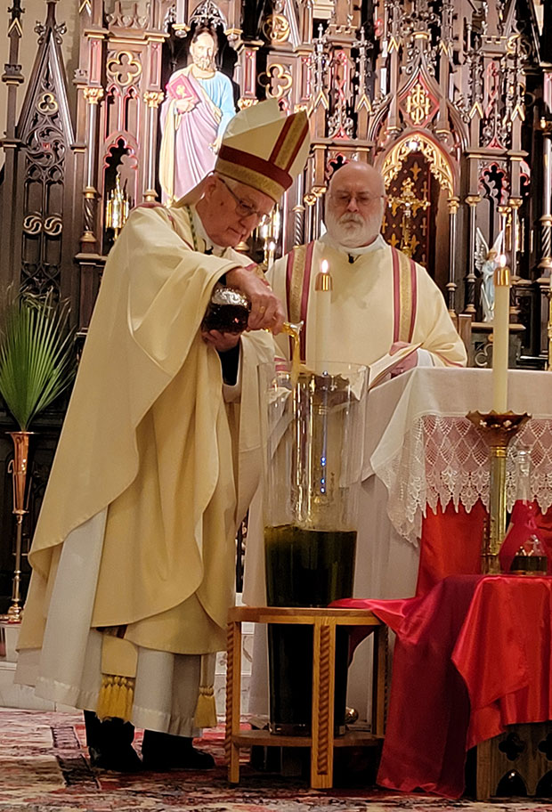 ‘A really big diocesan celebration’  Chrism Mass draws hundreds to Sacred Heart Cathedral
